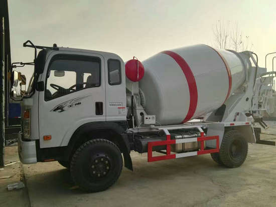 重汽王牌5方6方攪拌車(chē)